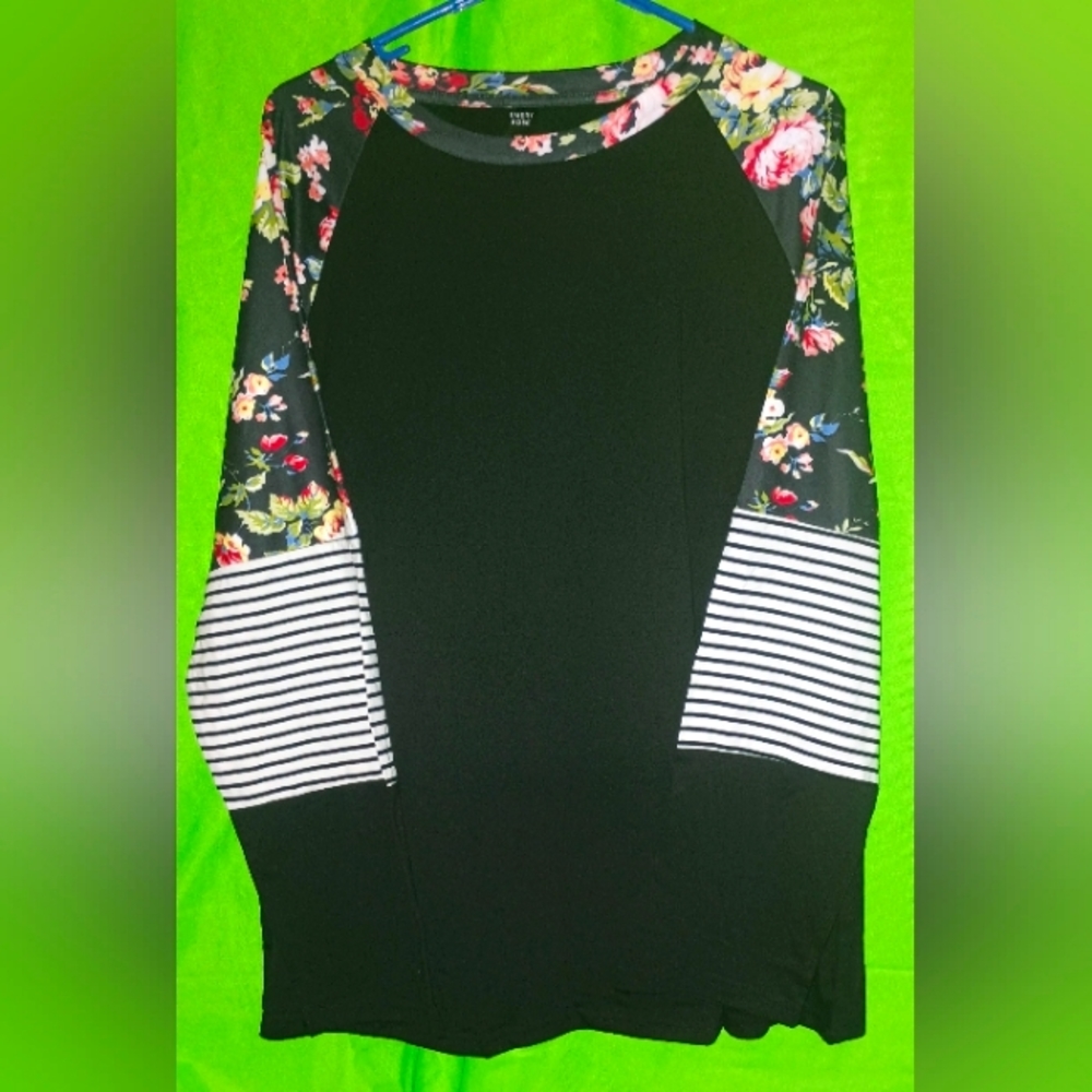 Emery Rose Long Sleeve Blouse